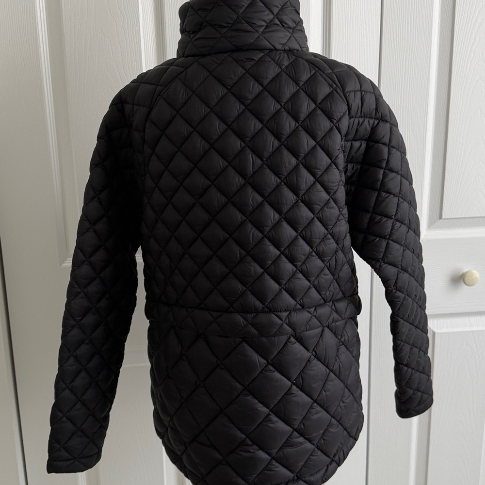 Athleta Whisper Featherless Puffer - Picture 3 of 9